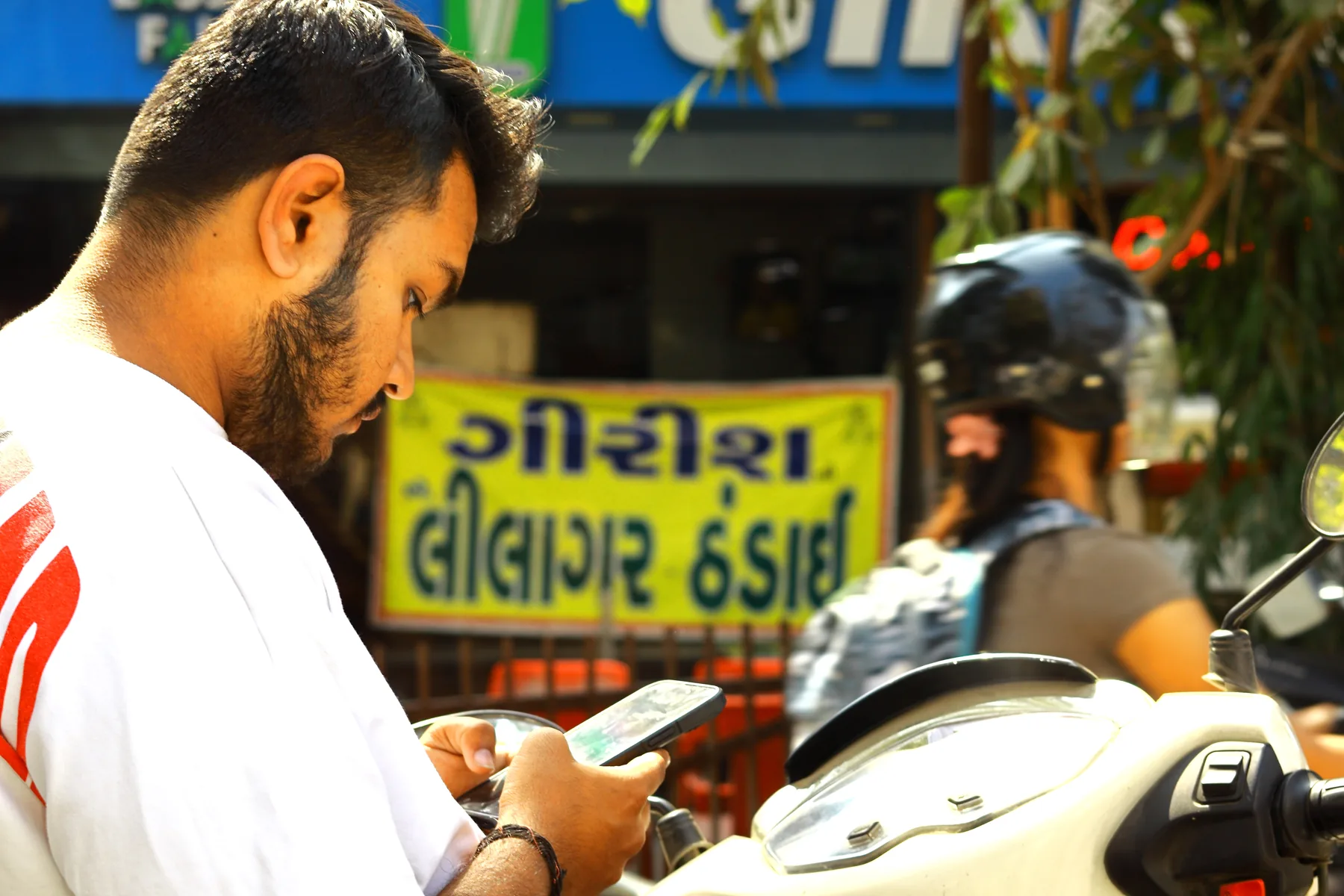 Extraordinary ordinary India — photograph by Telford Vice