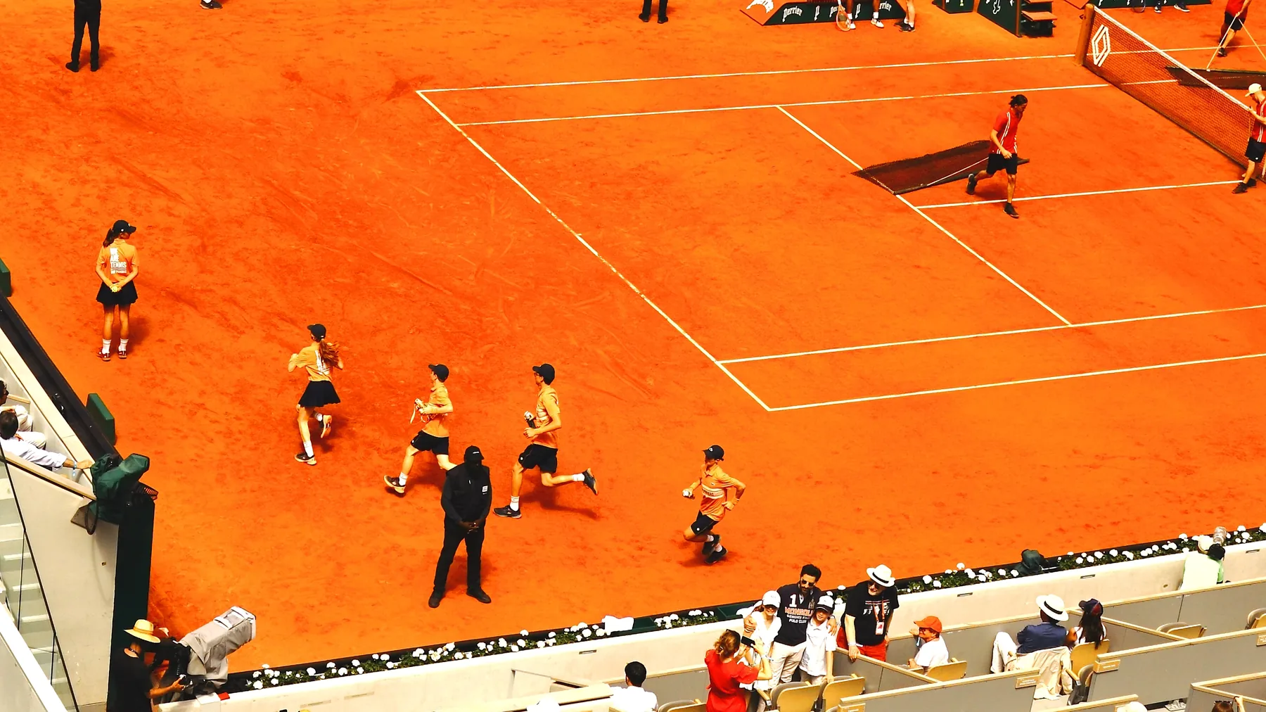 Feet (and feats) on clay — photograph by Telford Vice