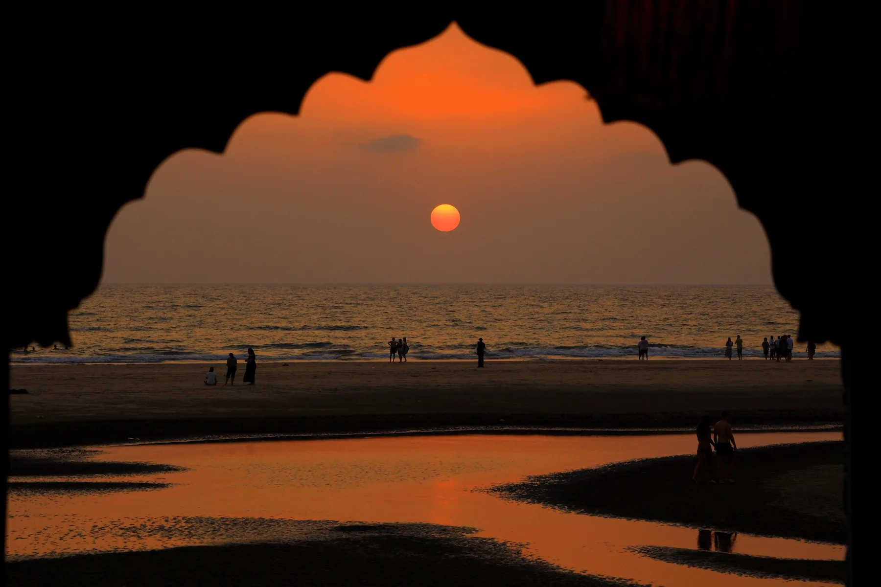 Goa way — photograph by Telford Vice